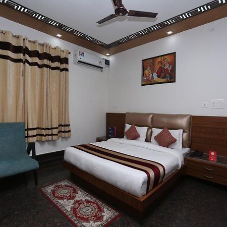 Oyo 10448 Green View Home Stay Dehradun Exteriör bild