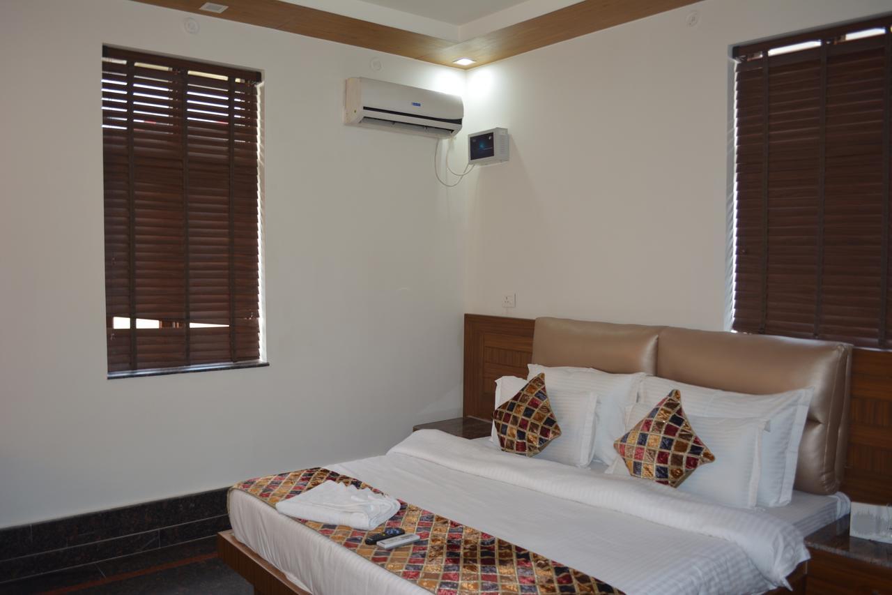 Oyo 10448 Green View Home Stay Dehradun Exteriör bild