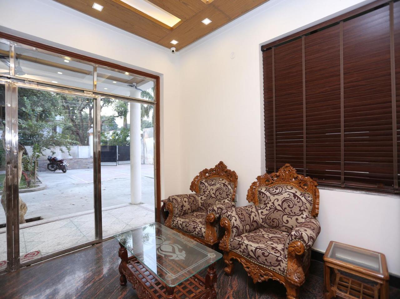 Oyo 10448 Green View Home Stay Dehradun Exteriör bild