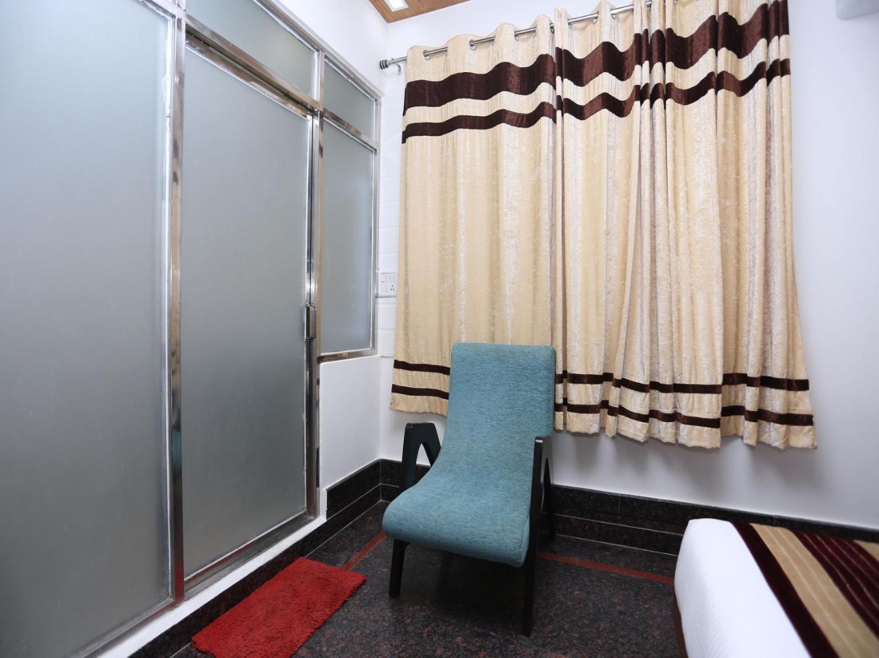Oyo 10448 Green View Home Stay Dehradun Exteriör bild