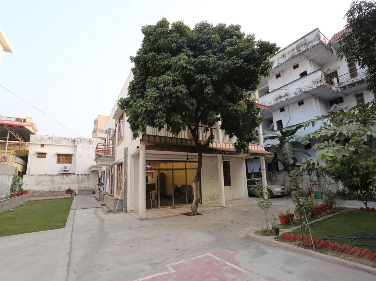 Oyo 10448 Green View Home Stay Dehradun Exteriör bild