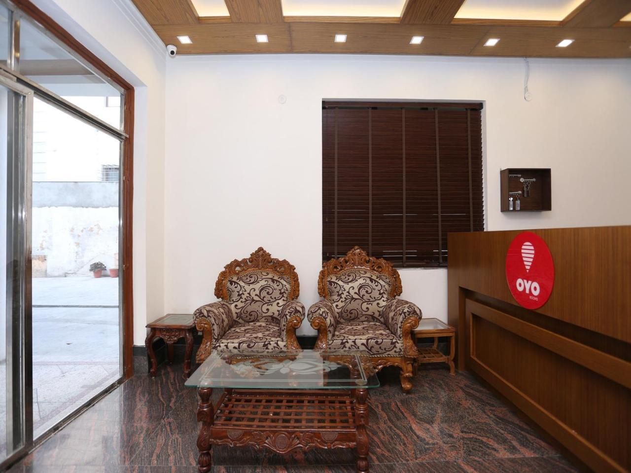Oyo 10448 Green View Home Stay Dehradun Exteriör bild