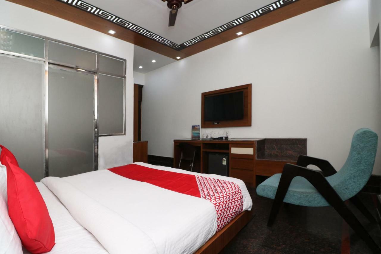 Oyo 10448 Green View Home Stay Dehradun Exteriör bild