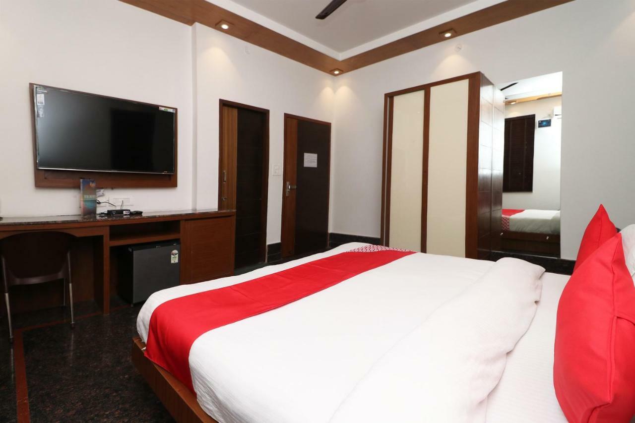 Oyo 10448 Green View Home Stay Dehradun Exteriör bild