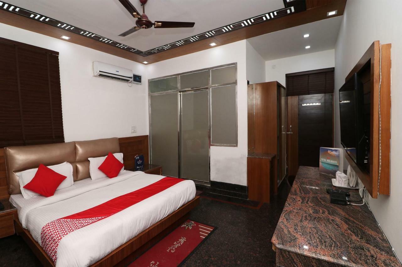 Oyo 10448 Green View Home Stay Dehradun Exteriör bild