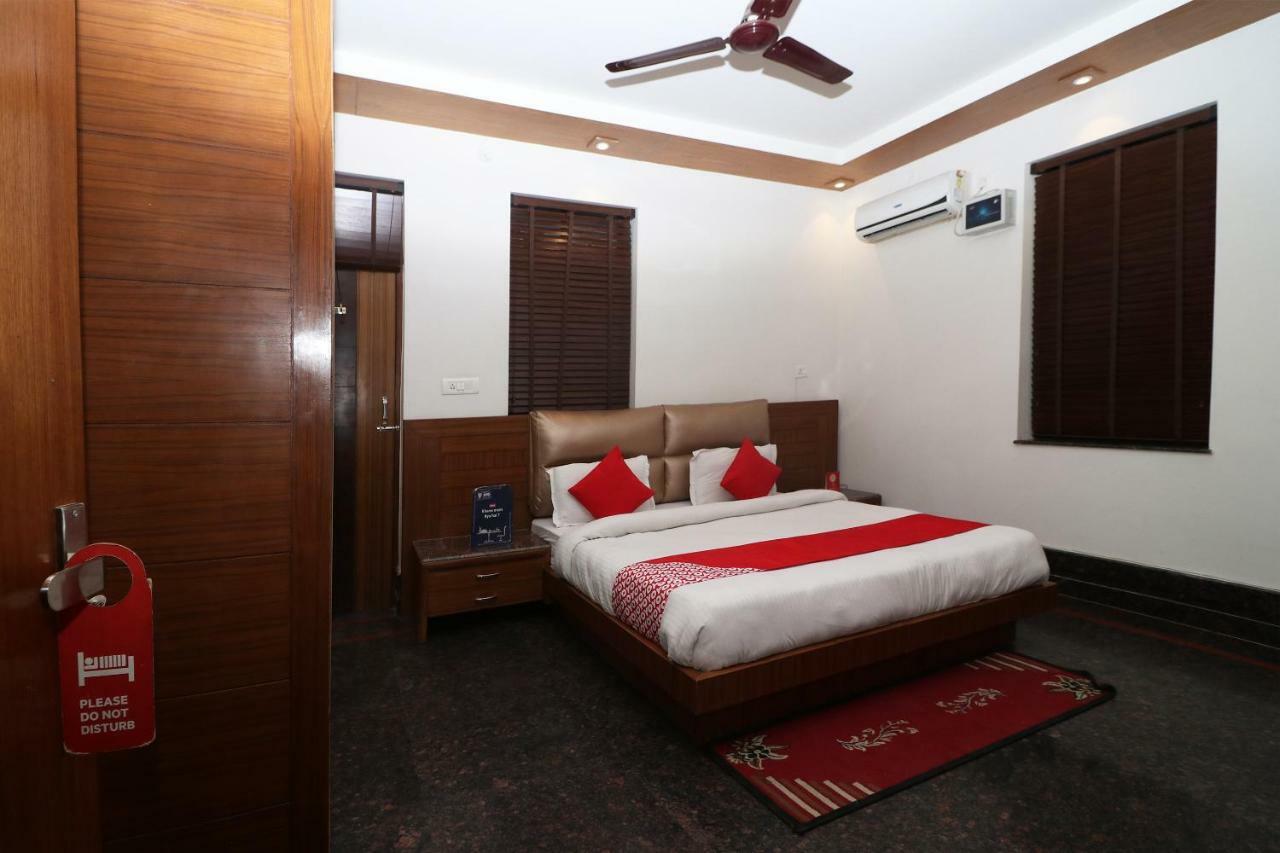 Oyo 10448 Green View Home Stay Dehradun Exteriör bild